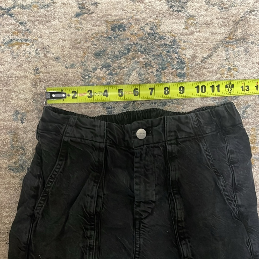 Black dark grey cargo pants for women size 4
All saints
Good condition - Picture 9 of 9